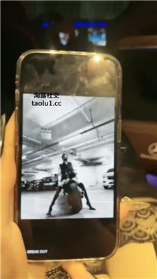 可主车内诱导司机舔长靴黑丝美腿 JS241112-29