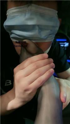 可主车内诱导司机舔长靴黑丝美腿 JS241112-29