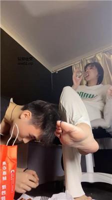 璋爷裸足恋足舔/滴蜡 bf79871