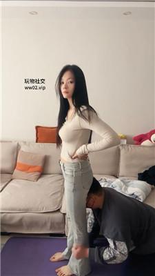 埋汰牛仔裤坐脸窒息/裸足蹂躏踩 bf46863