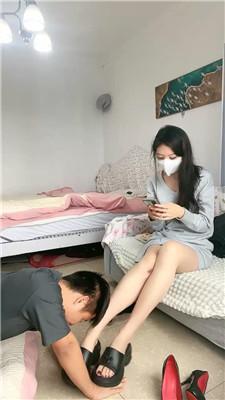 佳佳裸足蹂躏/碾压狗爪/圣水泡面 bf46818