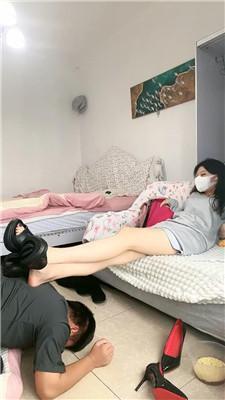 佳佳裸足蹂躏/碾压狗爪/圣水泡面 bf46818