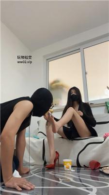 梓晨大大御姐S-玉足诱惑/脚下踩踏喂食 JS241109-16