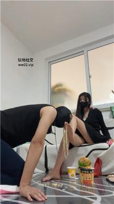 梓晨大大御姐S-玉足诱惑/脚下踩踏喂食 JS241109-16