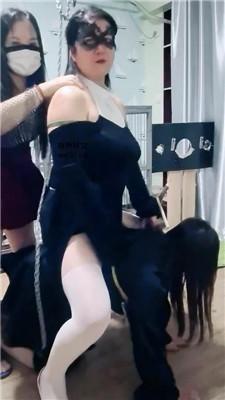 冰魂恶毒继母虐待两狗女儿 bf46799