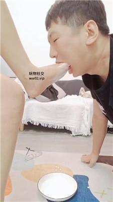 梦中女王脚下喂食/玉足深喉插吐 bf46805