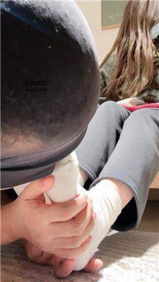 UU大人沉浸式-超臭原味白袜气味辱 JS241109-7