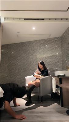 子熙大人骑马转胯/皮靴踩虐/喂口水/白袜窒息/赏赐圣水 bf46785