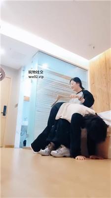 聪慧cc大人脏运动鞋踩虐/耳光/衣架抽 JS241109-5