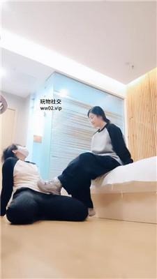 聪慧cc大人脏运动鞋踩虐/耳光/衣架抽 JS241109-5