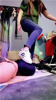 美柠掐脖坐脸窒息/贝壳头踩/强制闻鞋 bf46772