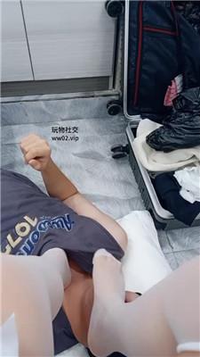 苏苏不苏白丝玉足深喉狂舔 JS241107-17