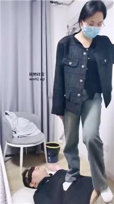 上海汤圆全体重踩踏/白袜脚捂脸窒息 bf46665