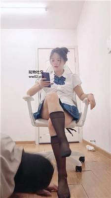 苏苏不苏喂口水/掐乳/性感黑丝踩虐恋足舔 JS241106-17