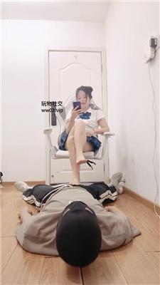 苏苏不苏喂口水/掐乳/性感黑丝踩虐恋足舔 JS241106-17