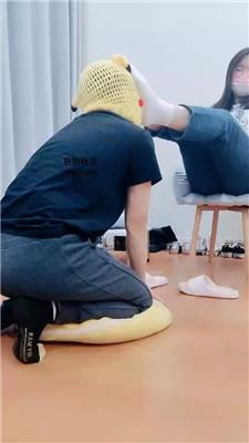 拽拽板鞋白棉袜蹂躏踩虐 JS241106-20