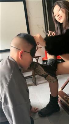 【爱秀套图】【沅芷大人】清理泥巴鞋底bf46612