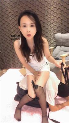 雪莉大人散鞭威胁抖M清理我的黑丝高跟 bf46624