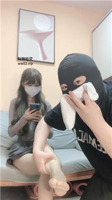 鹿可沉浸式舔白袜裸足/清理脏拖鞋/坐脸窒息/脚插嘴 bf46605