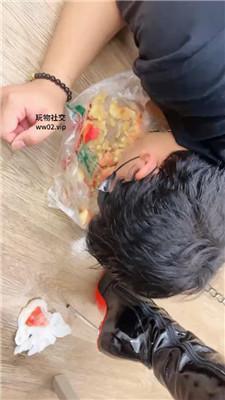 诗诗胯下羞辱-高跟长靴踩踏喂食 JS241104-25