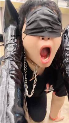 诗诗胯下羞辱-高跟长靴踩踏喂食 JS241104-25