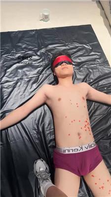 伍玥骑马/运动鞋白袜踩虐/滴蜡 bf46597