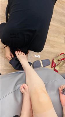 诗诗伺候主人做美甲 JS241104-26