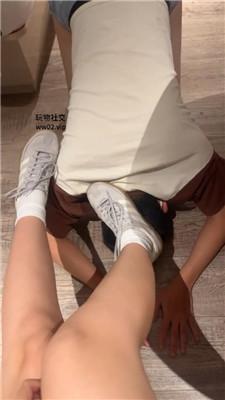 【爱秀套图】【奈奈】数据线鞭打/转胯狗爬/脏鞋白袜虐JS241104-7