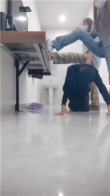 女生也能很暴力双S-袜子塞嘴重度踢踹暴揍下JS241104-20