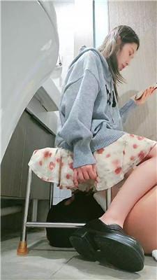 喵酱紫皮鞋及膝白袜踩虐 bf46594