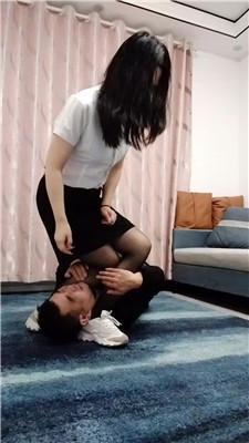 婉婷殿下高跟长靴+小白鞋黑丝全体重踩踏双视角版 JS241117-15