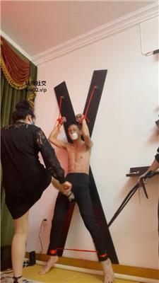 魔鬼天使双S-刑架吊绑堵嘴重度虐打/踢裆坐脸窒息 JS241117-10