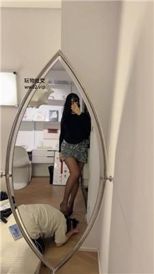 Lunaaa高跟黑丝美腿踩虐奶狗 JS241117-29