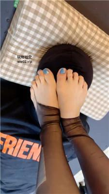 安安sama高跟黑丝全体重踩踏/近距离玉足舔 bf47125