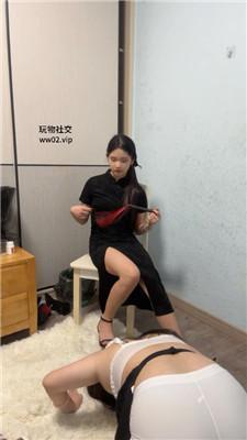 小凤梨旗袍女神抓妹妹虐成狗 JS241117-24