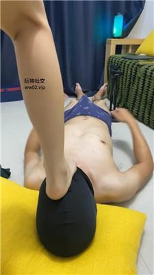 艾黎坐脸窒息/藤条鞭打/高跟踩乳/脚插嘴 JS241117-28