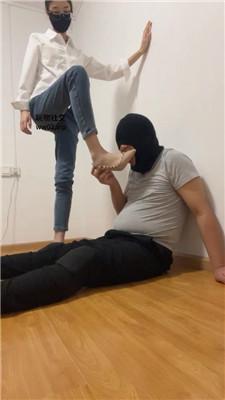 KKsama骑马/铆钉高跟踩虐 bf47128