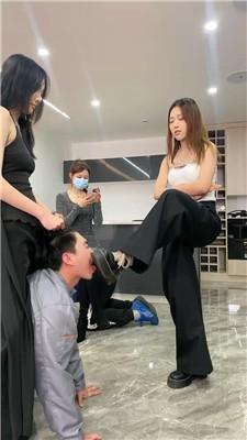 麋鹿银儿3女S天花板耳光踢头 bf47117