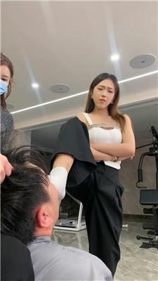 麋鹿银儿3女S天花板耳光踢头 bf47117