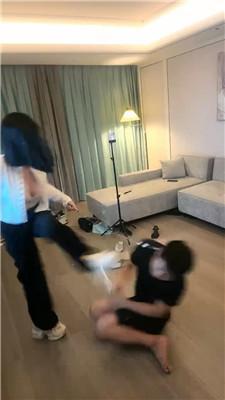 黛樱运动女神老爹鞋暴力踢踹双视角版 JS241117-13