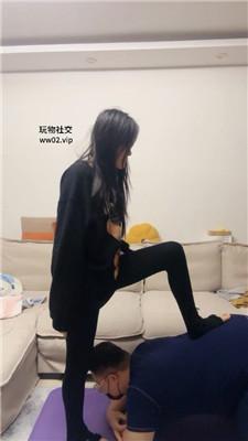 【爱秀套图】【埋汰】运动后玉足蹂躏踩家奴JS241117-7