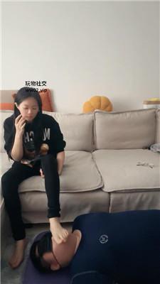 埋汰运动后玉足踩虐教练奴 bf47092