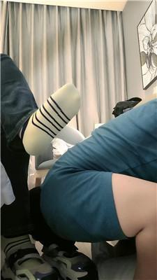 樊樊大人运动鞋棉袜+高跟肉丝踩虐踢踹 JS241116-25