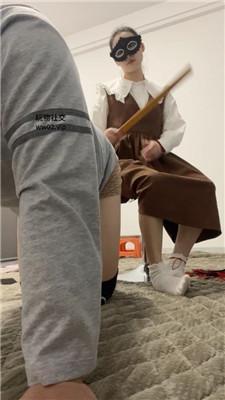 姗姗戒尺鞭打sp/白袜脚踩地毯 JS241116-20