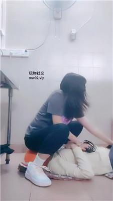 奇了怪了运动鞋白袜踢裆/鞭打/踩踏/原味气味辱 bf47109