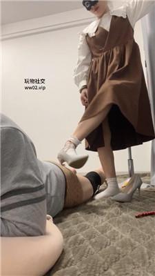 姗姗长裙学生主-白袜踩虐/鞭打sp JS241117-3