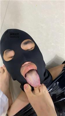 艾黎掐脖窒息/小白鞋棉袜踩虐/脚插嘴 bf47107