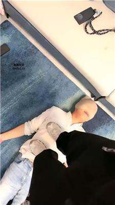 婉婷殿下清理脏鞋/全体重踩踏/sp/伺候沐足 JS241115-35