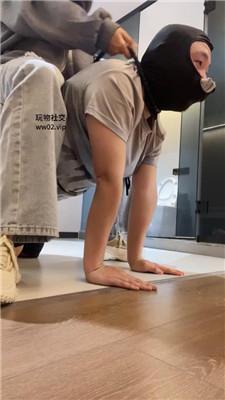 萱萱子吃烟灰/闻超臭棉袜/脏鞋全体重踩踏 bf47039