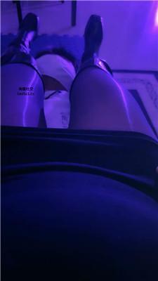 桃子老师长靴黑丝物化坐垫奴 JS241115-44